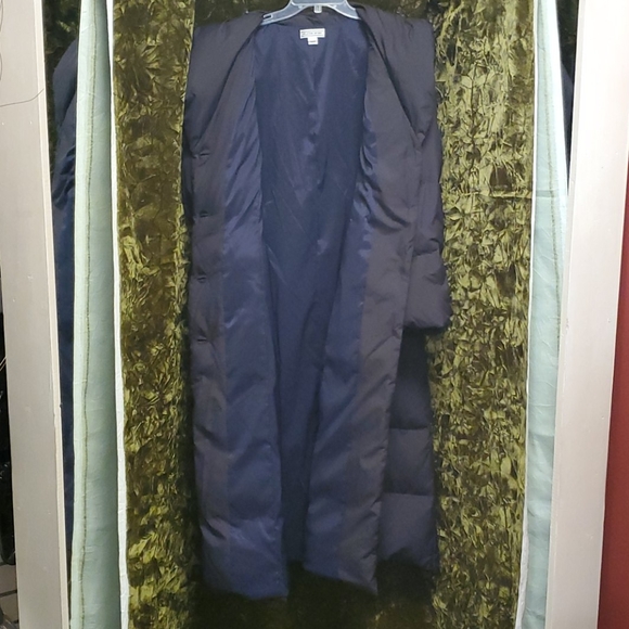 GORGEOUS NWT ST. JOHN WINTER COAT - Picture 7 of 9